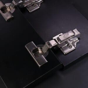 Thick Door Hinge 15-35mm Soft Close With 3D Mounting Plate